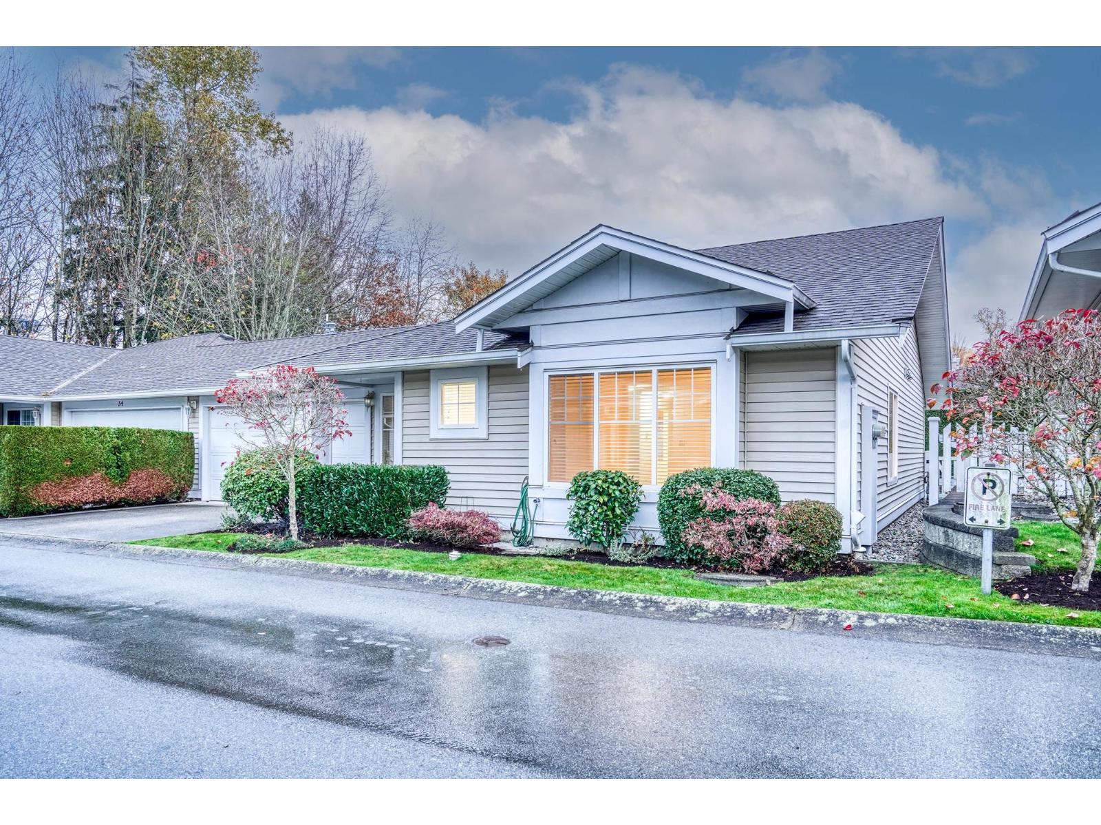 55 6885 184 Street, Surrey, British Columbia V3S 9G1 - Photo 3 - R3067457