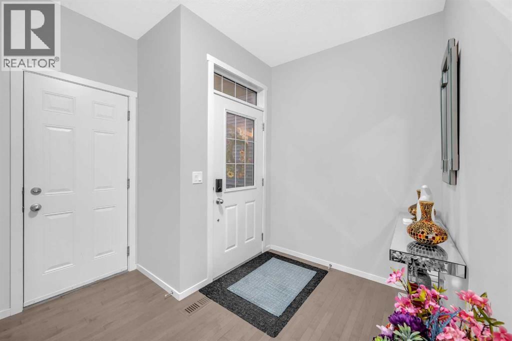 84 Nolanhurst Heights Nw, Calgary, Alberta  T3R 1J4 - Photo 3 - A2260216