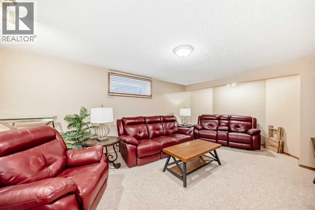 1619 Thorburn Drive Se, Airdrie, Alberta  T4A 2C6 - Photo 35 - A2261519