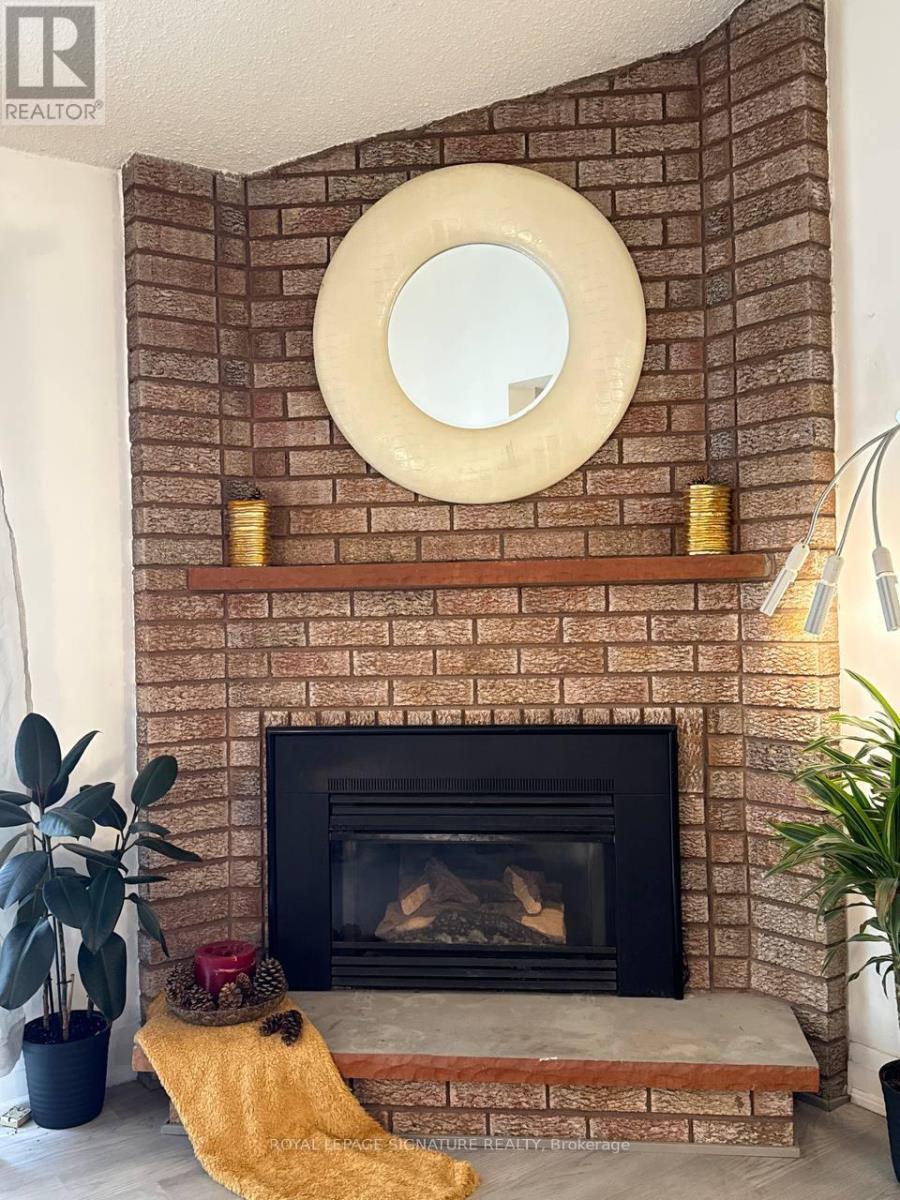 25 - 5020 Delaware Drive, Mississauga, Ontario L4Z 3C7 - Photo 3 - W12548554