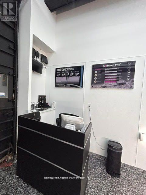 66 N Queen Street, Toronto, Ontario  M8Z 2C4 - Photo 3 - W12548558