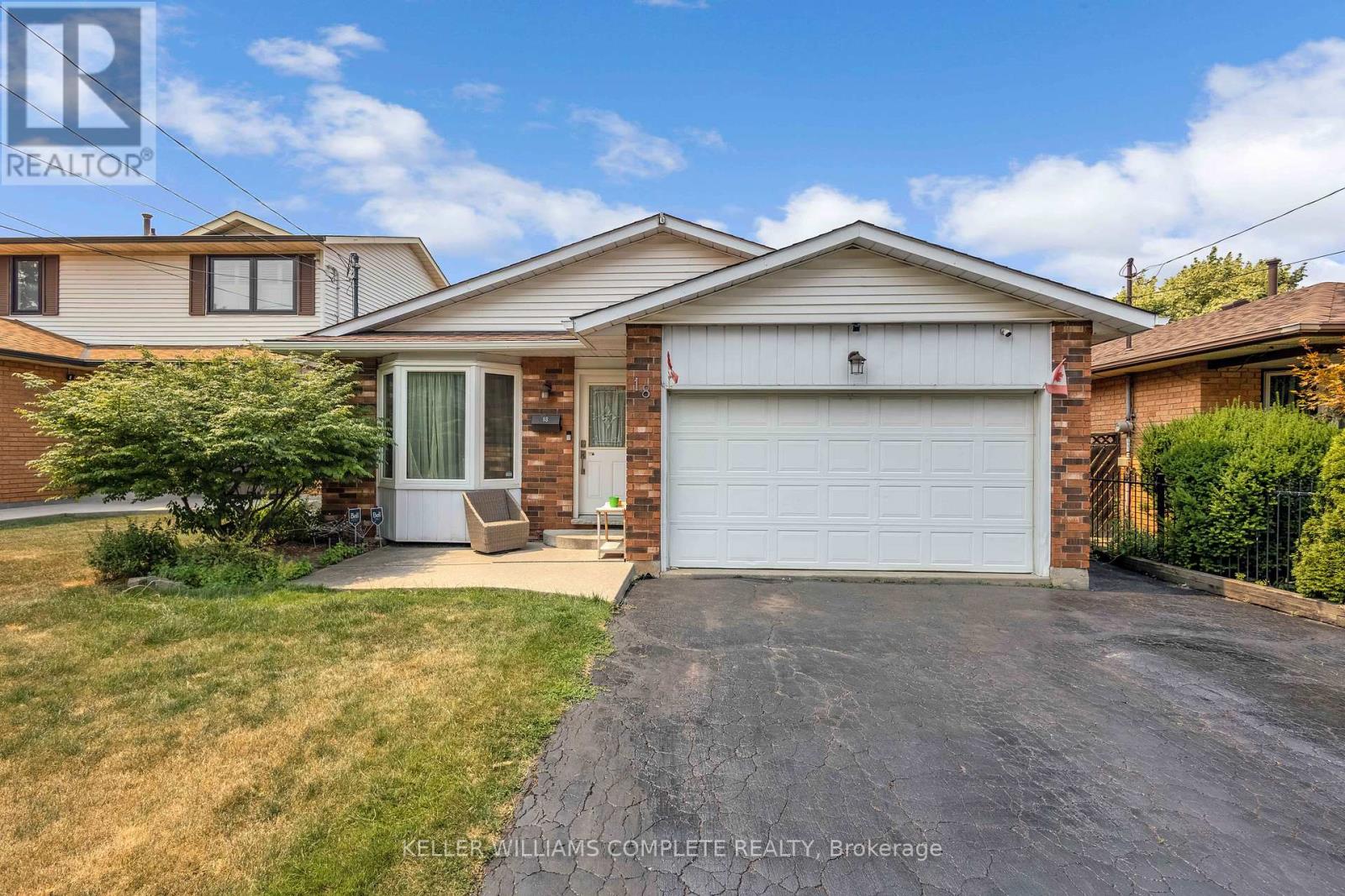 18 ROSEWELL STREET, Hamilton, Ontario