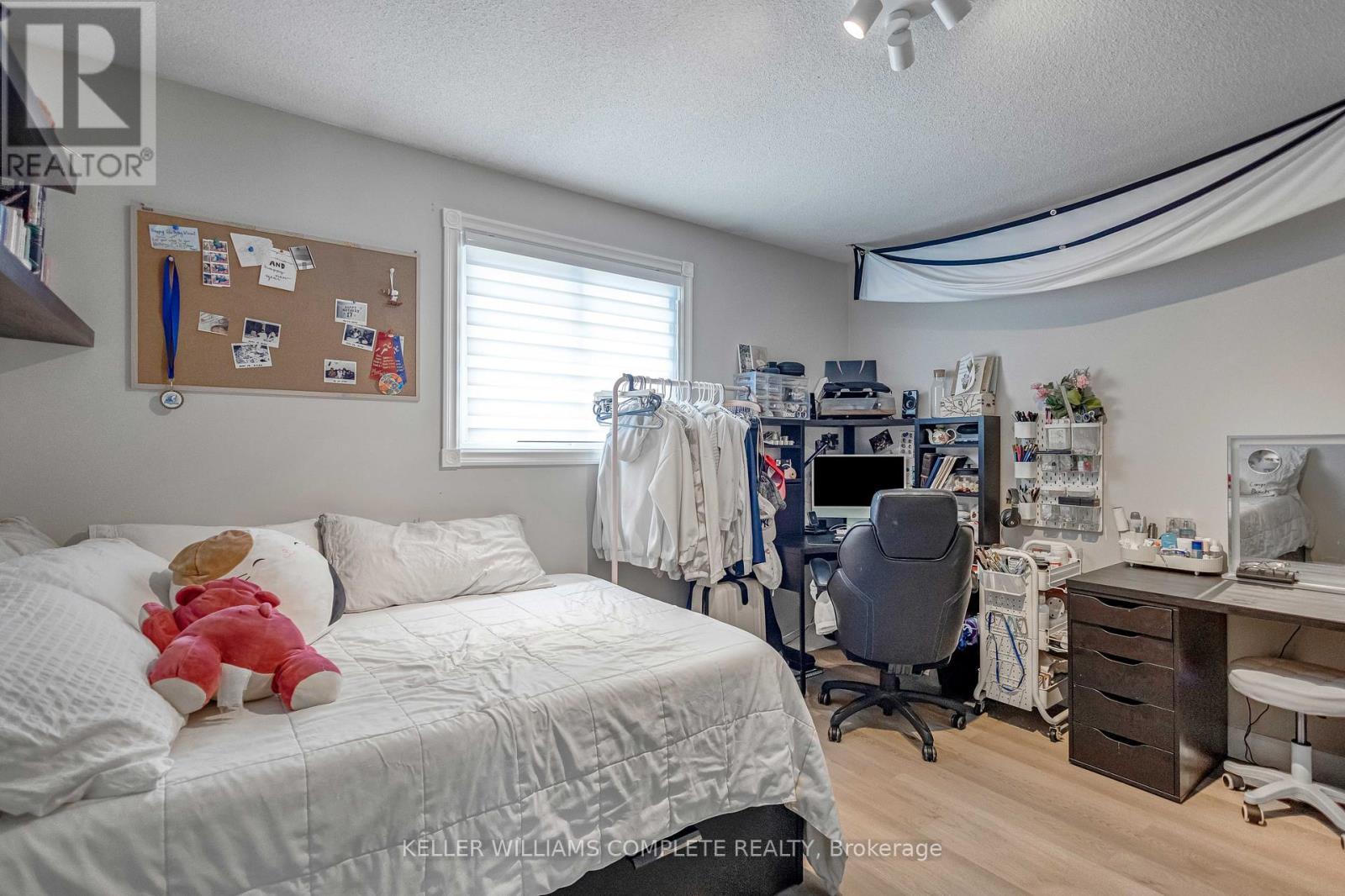 18 Rosewell Street, Hamilton, Ontario  L8W 2L1 - Photo 15 - X12548572