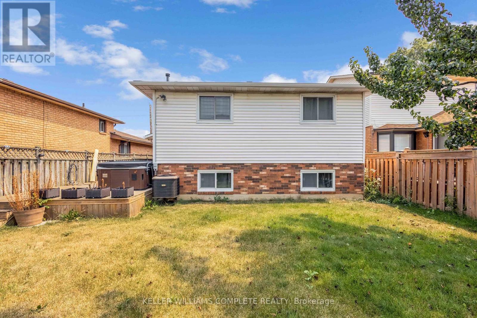 18 Rosewell Street, Hamilton, Ontario  L8W 2L1 - Photo 34 - X12548572