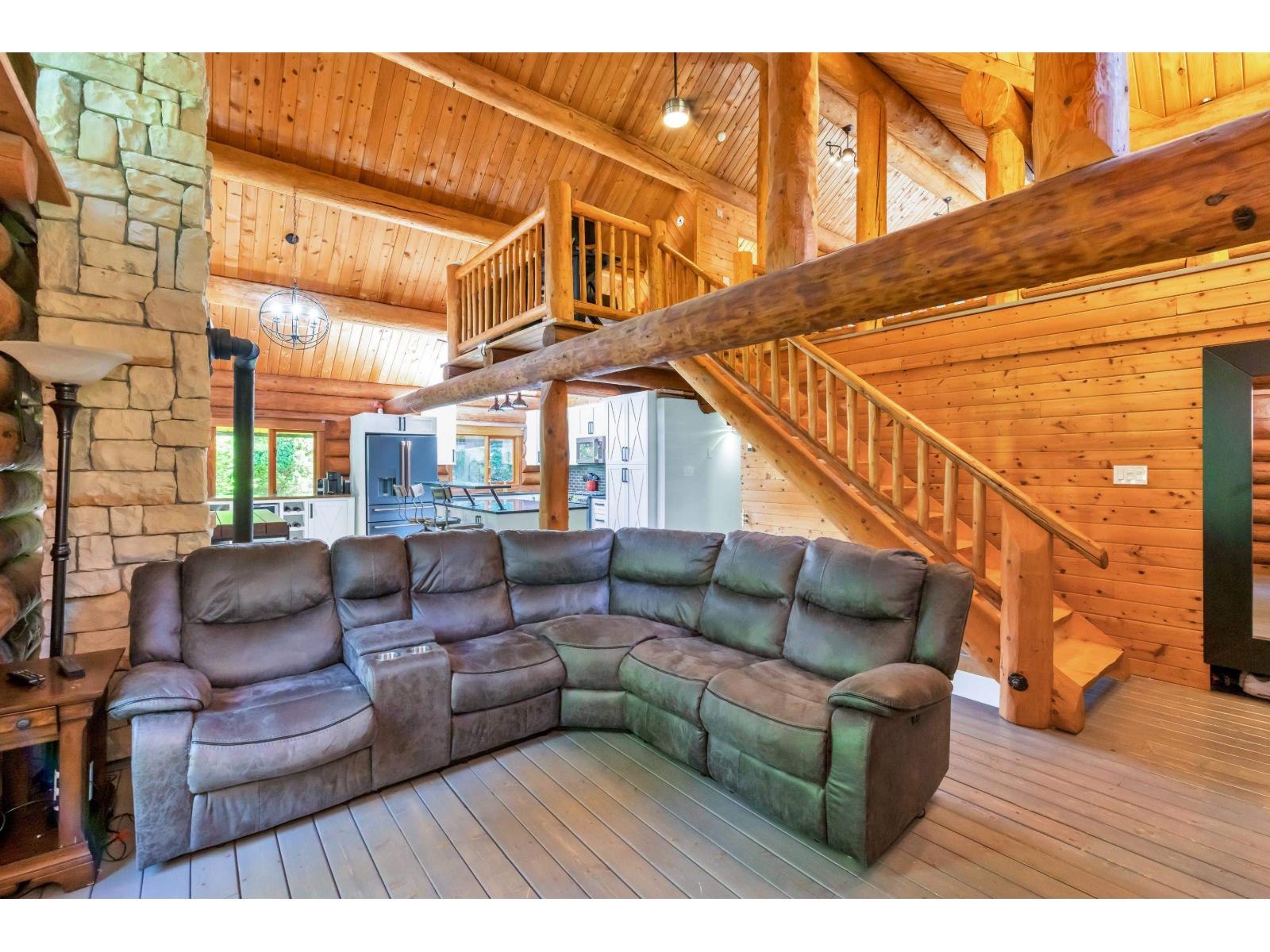 11108 Greenwood Drive, Mission, British Columbia  V4S 1A9 - Photo 12 - R2972672