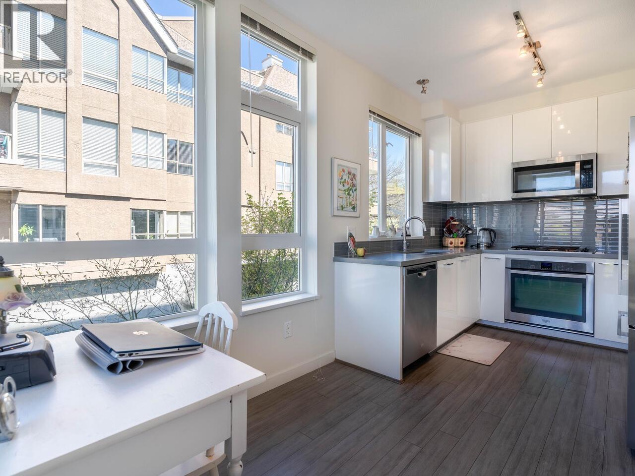 203 717 Chesterfield Avenue, North Vancouver, British Columbia  V7M 3L8 - Photo 9 - R3053912