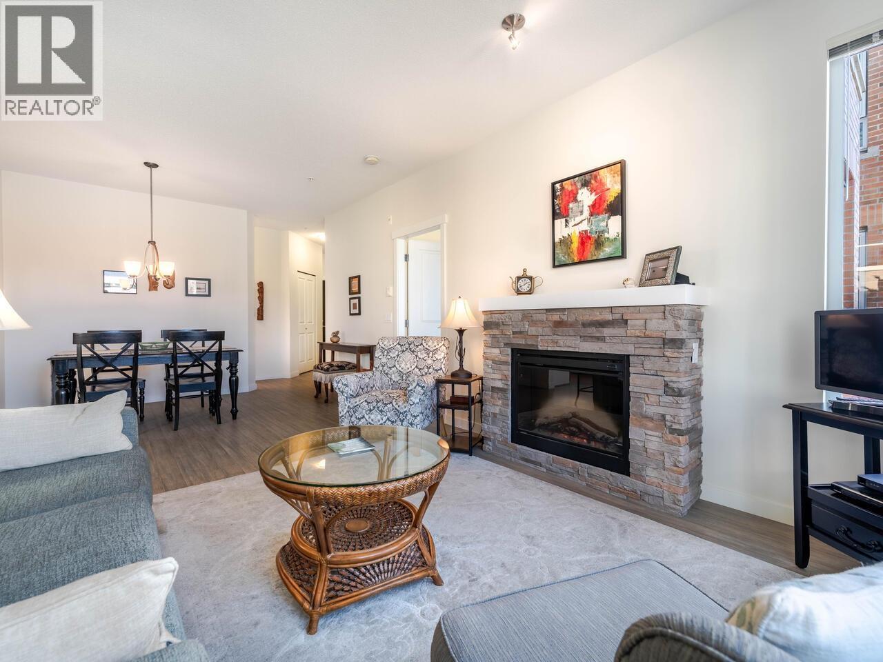 203 717 Chesterfield Avenue, North Vancouver, British Columbia  V7M 3L8 - Photo 4 - R3053912