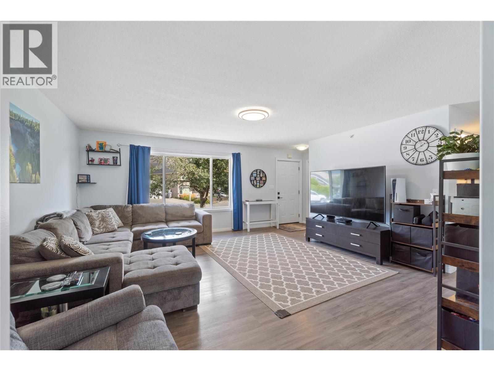 8871 Badger Drive, Kamloops, British Columbia  V2C 6V2 - Photo 5 - 10369098