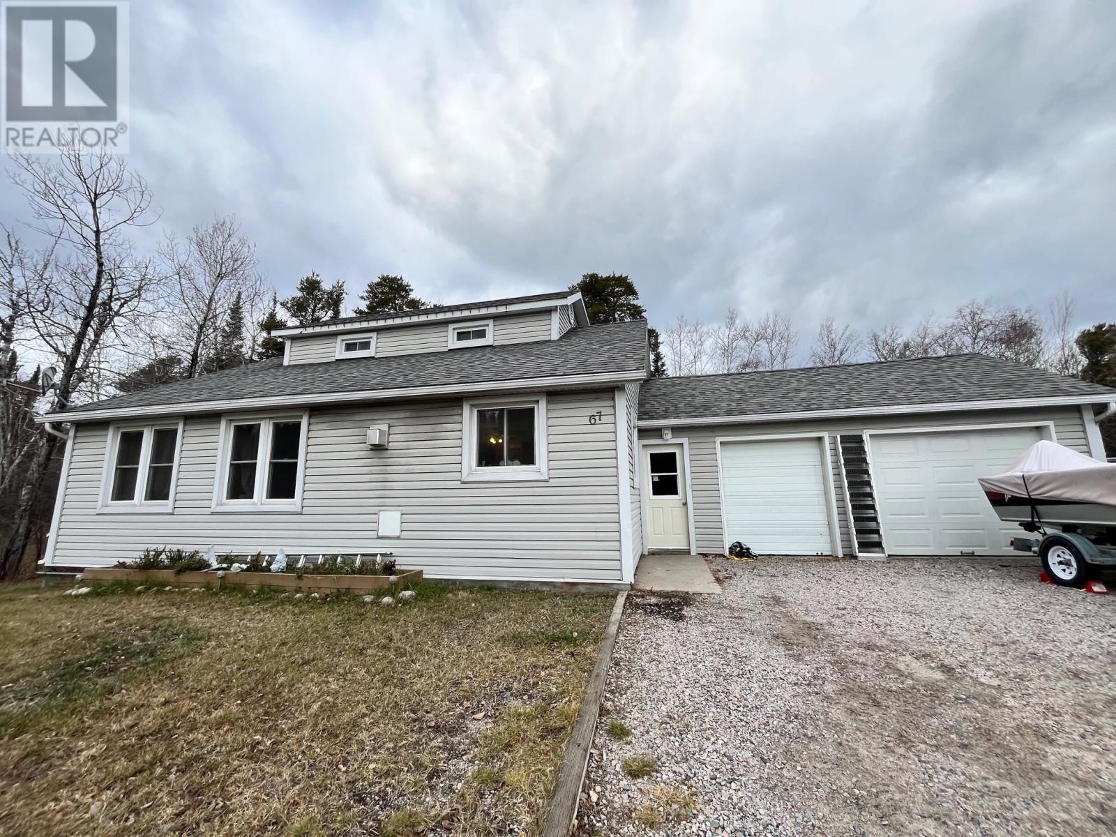 67 Goldshore Road, Red Lake, Ontario P0V 2M0 - Photo 2 - TB253233