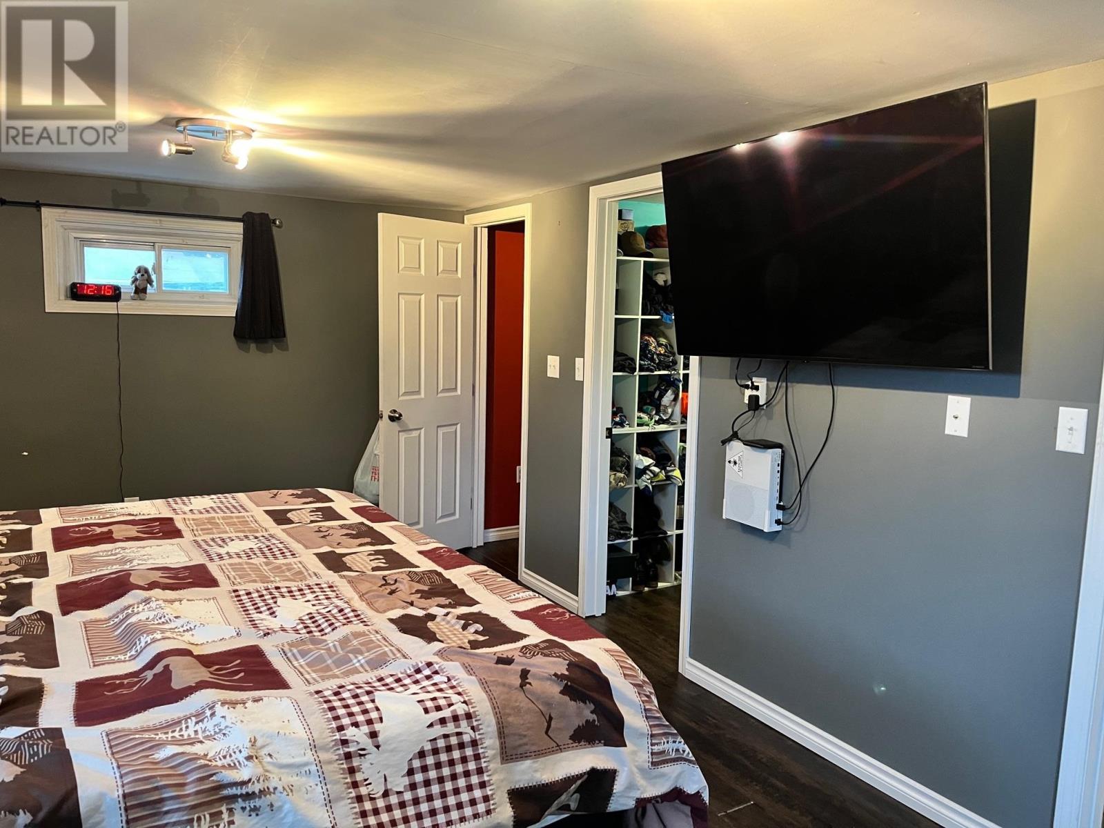 67 Goldshore Road, Red Lake, Ontario P0V 2M0 - Photo 9 - TB253233