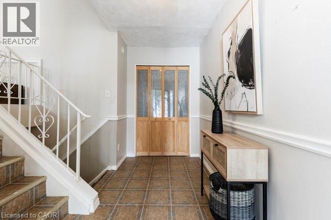 45 Fonthill Road, Hamilton, Ontario  L9C 6A1 - Photo 7 - 40769107