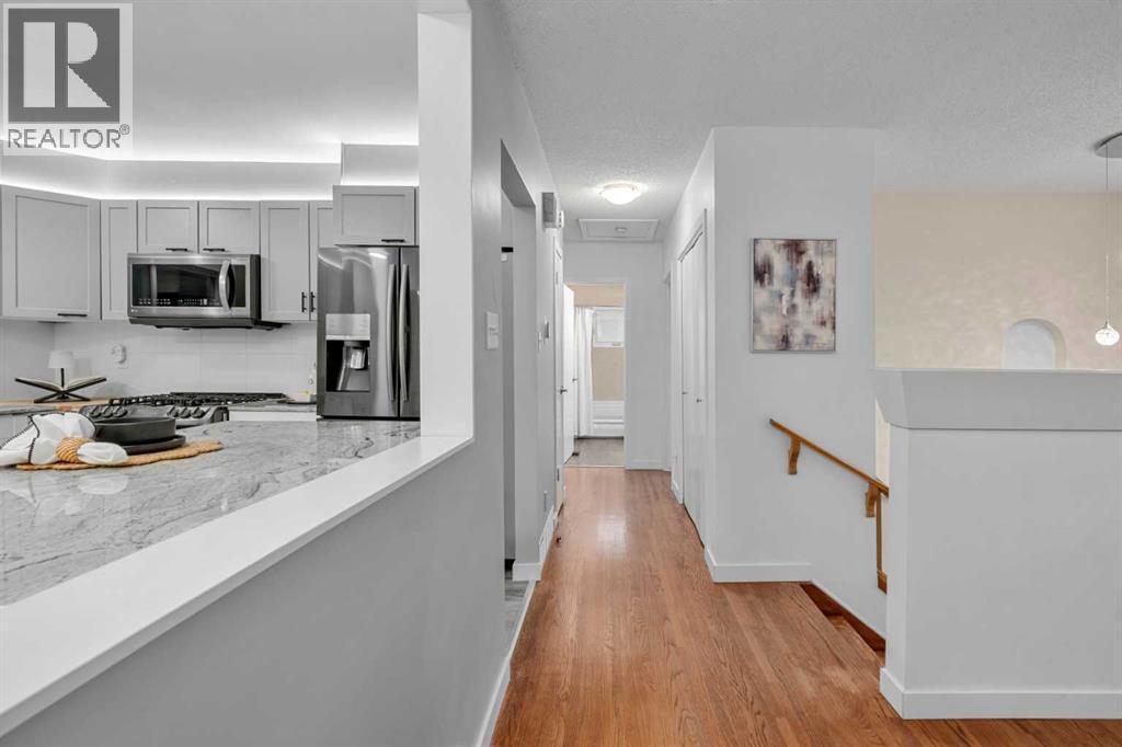 3251 Bearspaw Drive Nw, Calgary, Alberta  T2L 1T1 - Photo 12 - A2270743