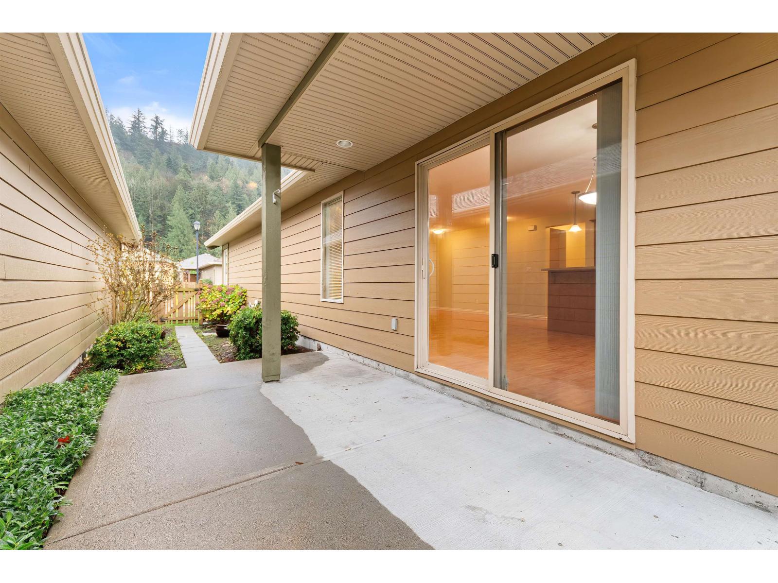 222 46000 Thomas Road, Vedder Crossing, Chilliwack, British Columbia V2R 5W6 - Photo 8 - R3067445