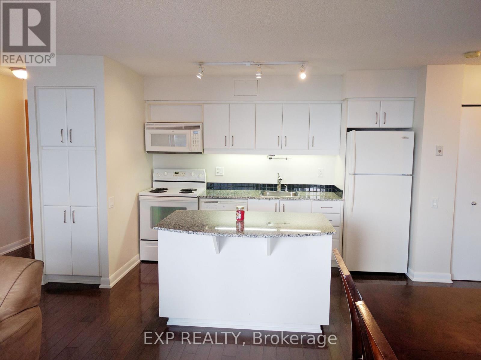 2806 - 33 Sheppard Avenue E, Toronto, Ontario  M2N 7K1 - Photo 3 - C12548594