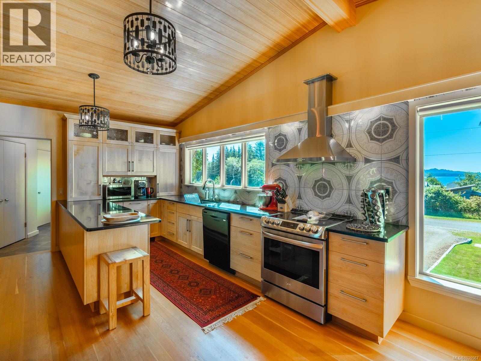 410 17th Ave, Sointula, British Columbia  V0N 3E0 - Photo 17 - 1020567