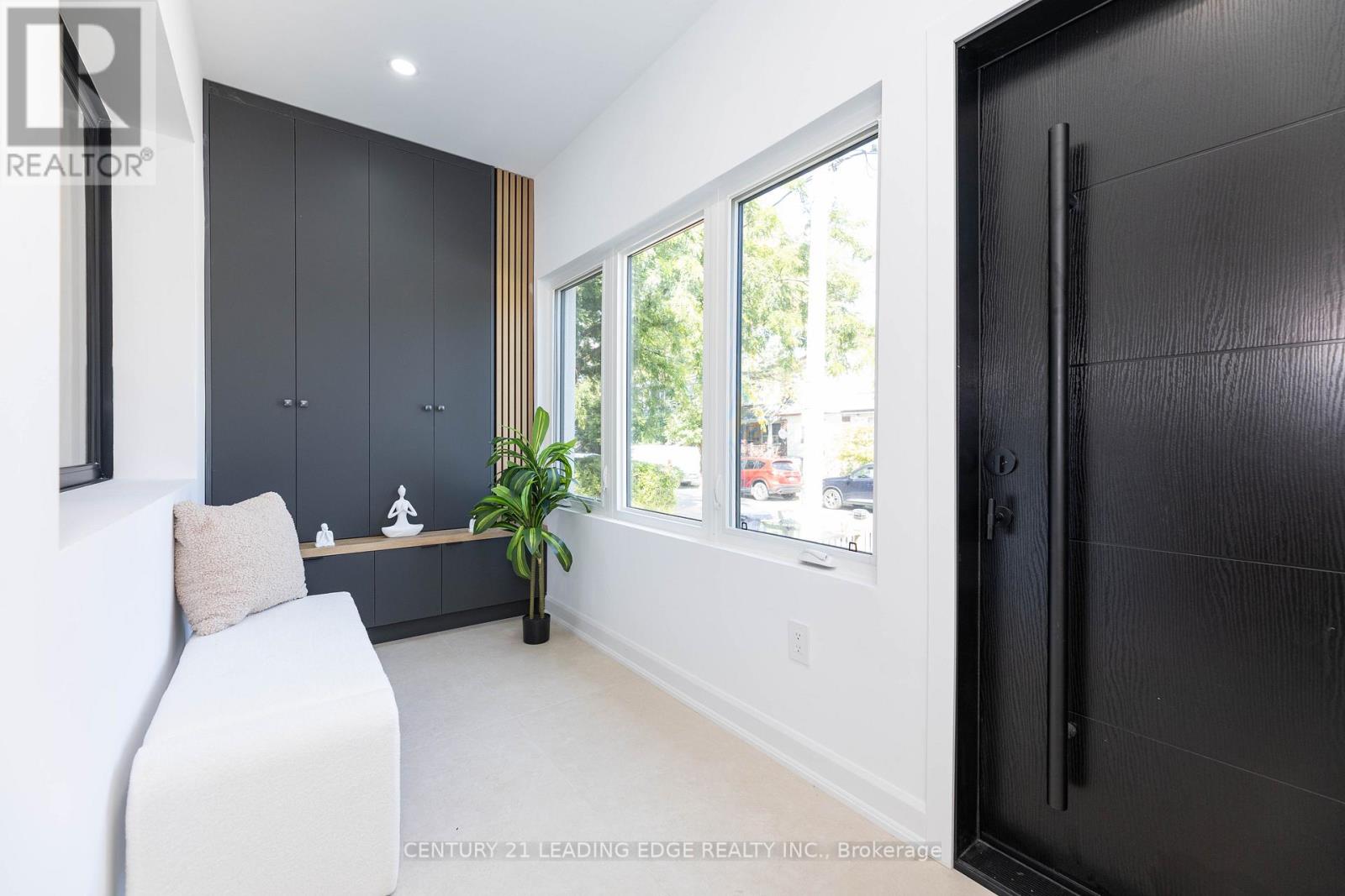 12 Marigold Avenue, Toronto, Ontario  M4M 3B2 - Photo 2 - E12530644