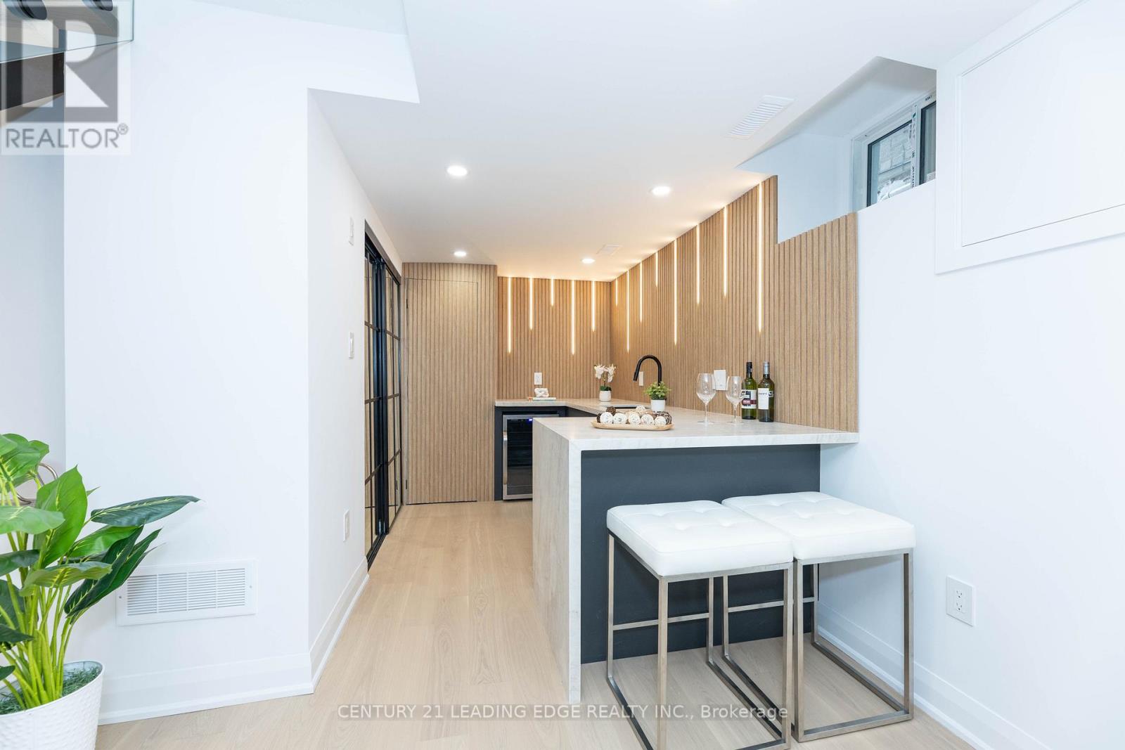 12 Marigold Avenue, Toronto, Ontario  M4M 3B2 - Photo 27 - E12530644