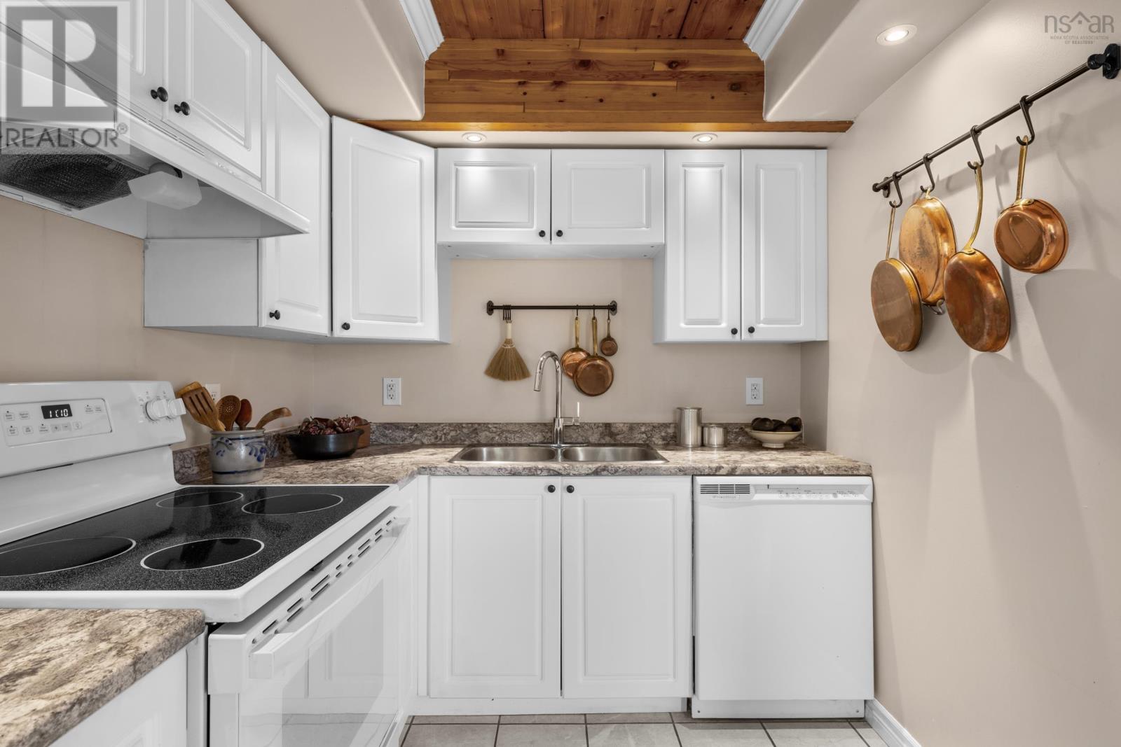 135 Ridge Valley Road, Halifax, Nova Scotia  B3P 2K1 - Photo 7 - 202527692