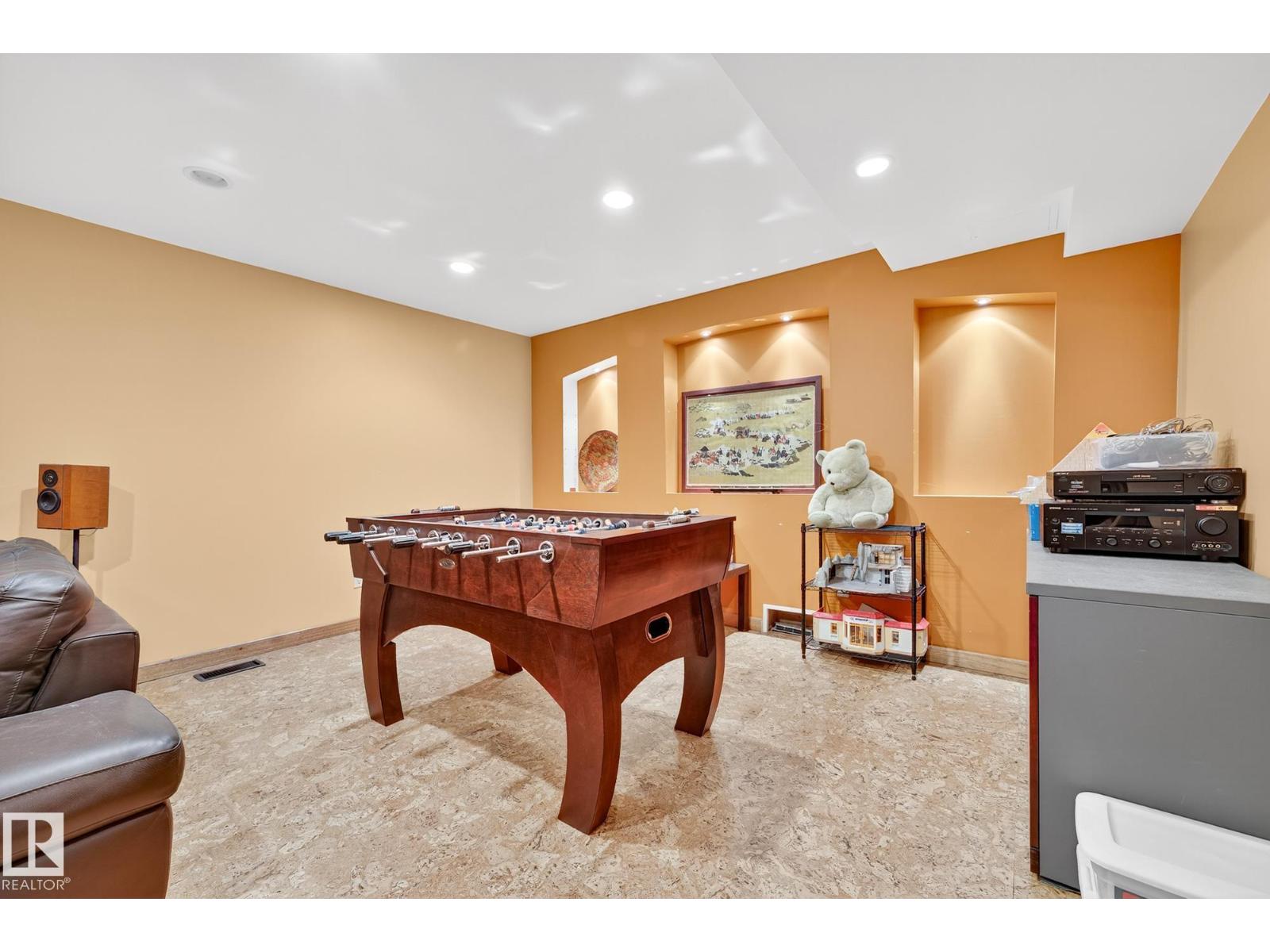 171 Brander Dr Nw, Edmonton, Alberta  T6H 4V2 - Photo 47 - E4465866