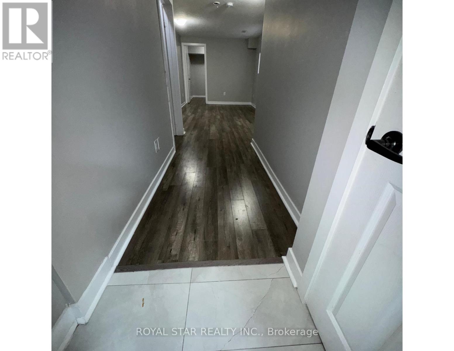 Bsmt - 32 Golden Springs Drive, Brampton, Ontario  L7A 0C7 - Photo 4 - W12548602