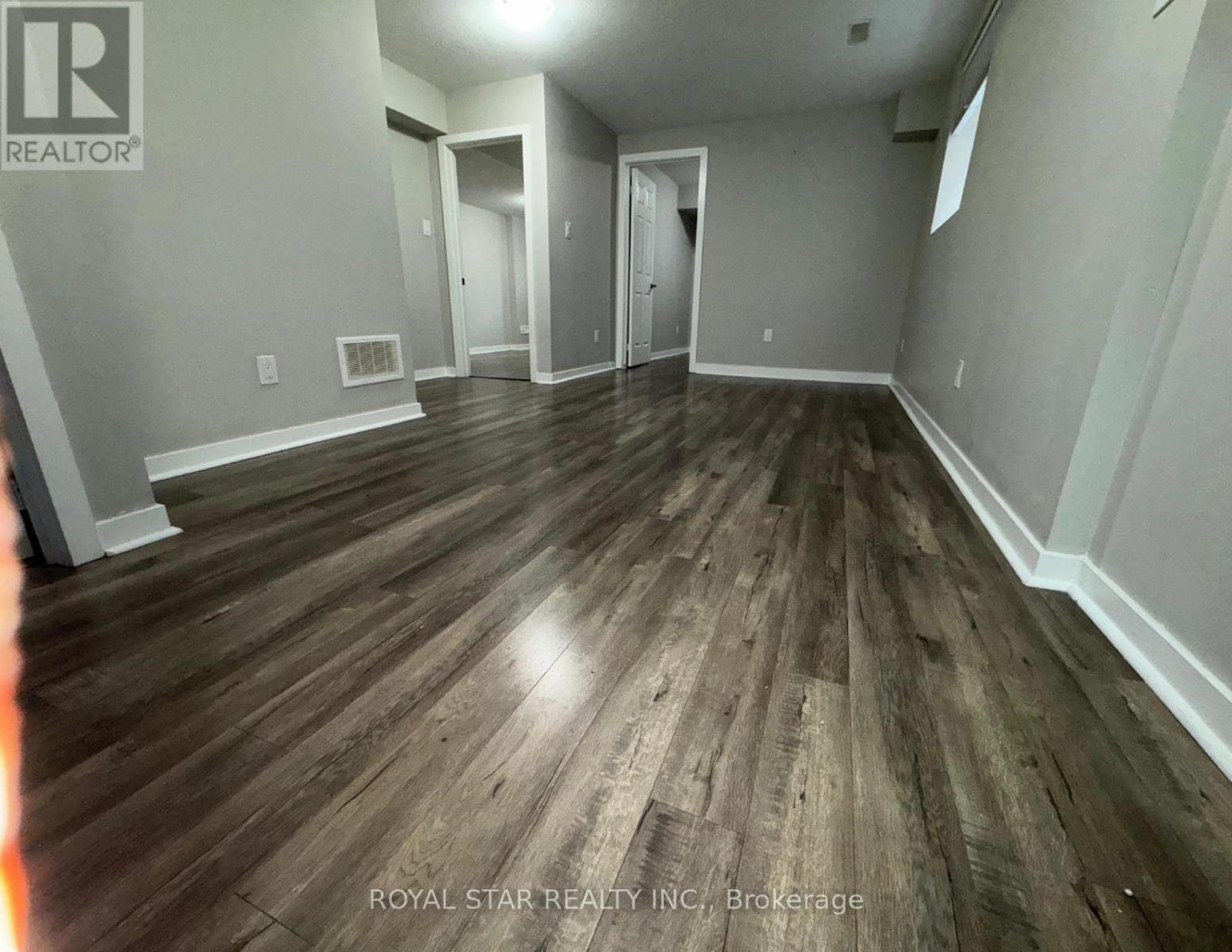 Bsmt - 32 Golden Springs Drive, Brampton, Ontario  L7A 0C7 - Photo 7 - W12548602