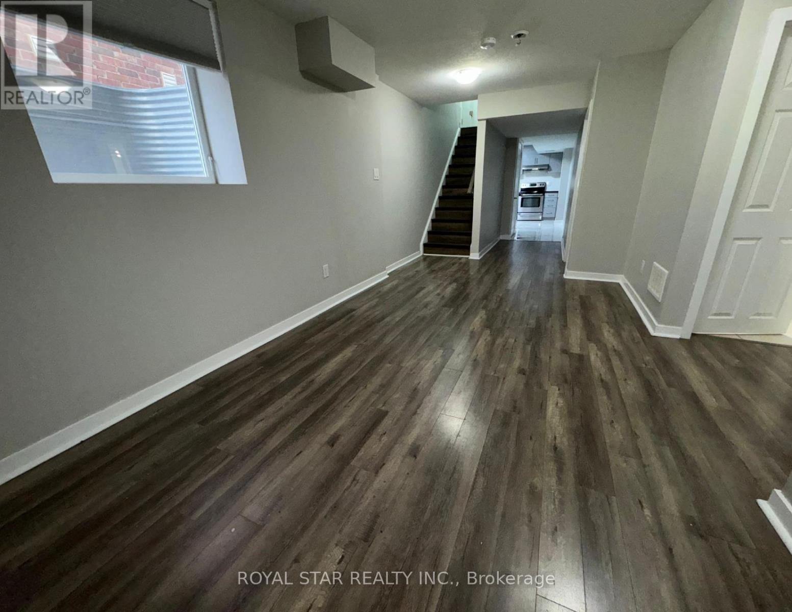 Bsmt - 32 Golden Springs Drive, Brampton, Ontario  L7A 0C7 - Photo 8 - W12548602