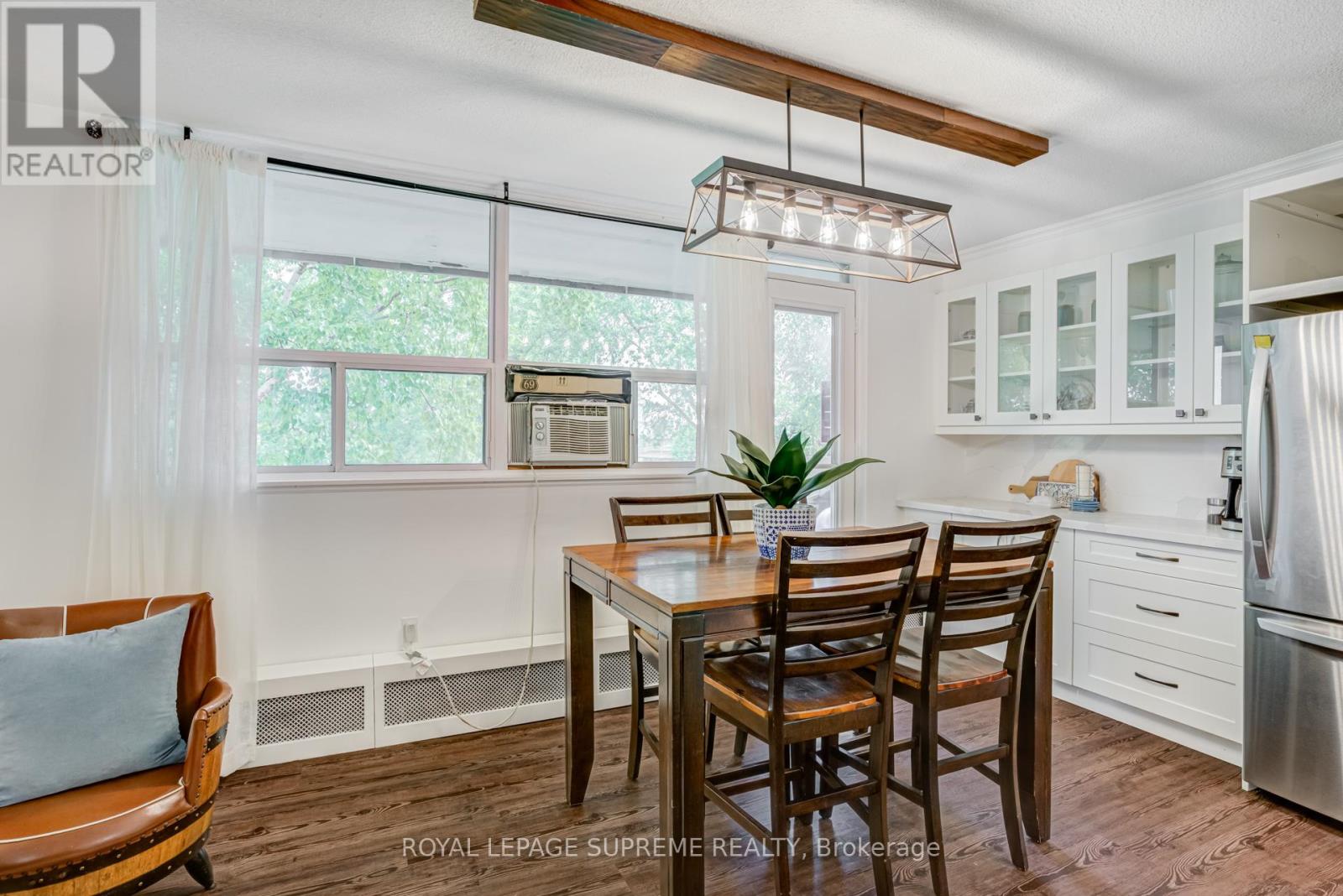 206 - 541 Blackthorn Avenue, Toronto, Ontario  M6M 5A6 - Photo 12 - W12452581