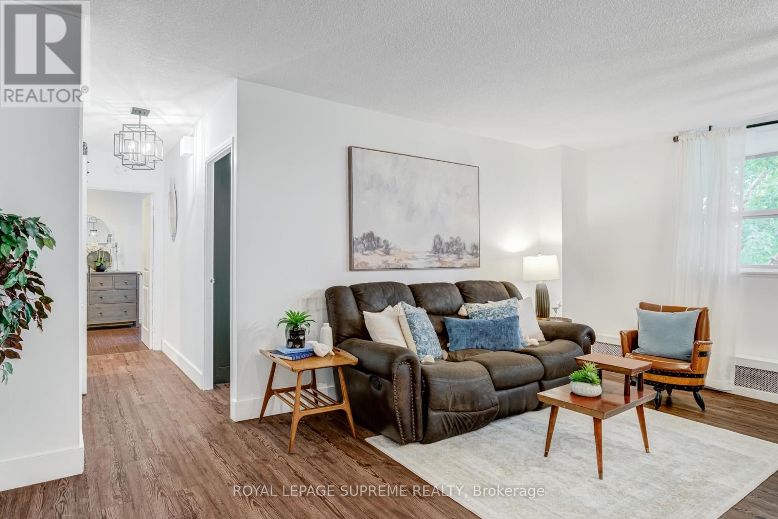 206 - 541 Blackthorn Avenue, Toronto, Ontario  M6M 5A6 - Photo 18 - W12452581