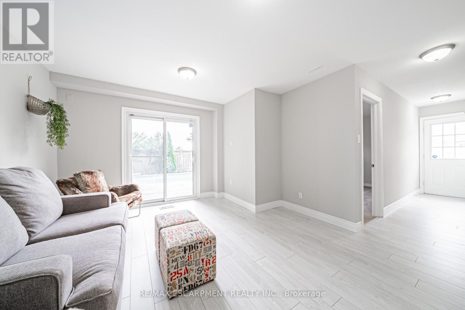 12 Quinlan Court, Hamilton, Ontario  L8W 1K1 - Photo 25 - X12548592