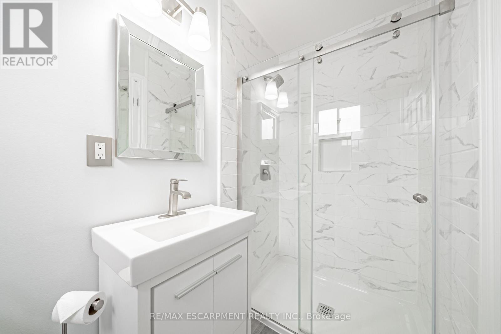 12 Quinlan Court, Hamilton, Ontario  L8W 1K1 - Photo 28 - X12548592