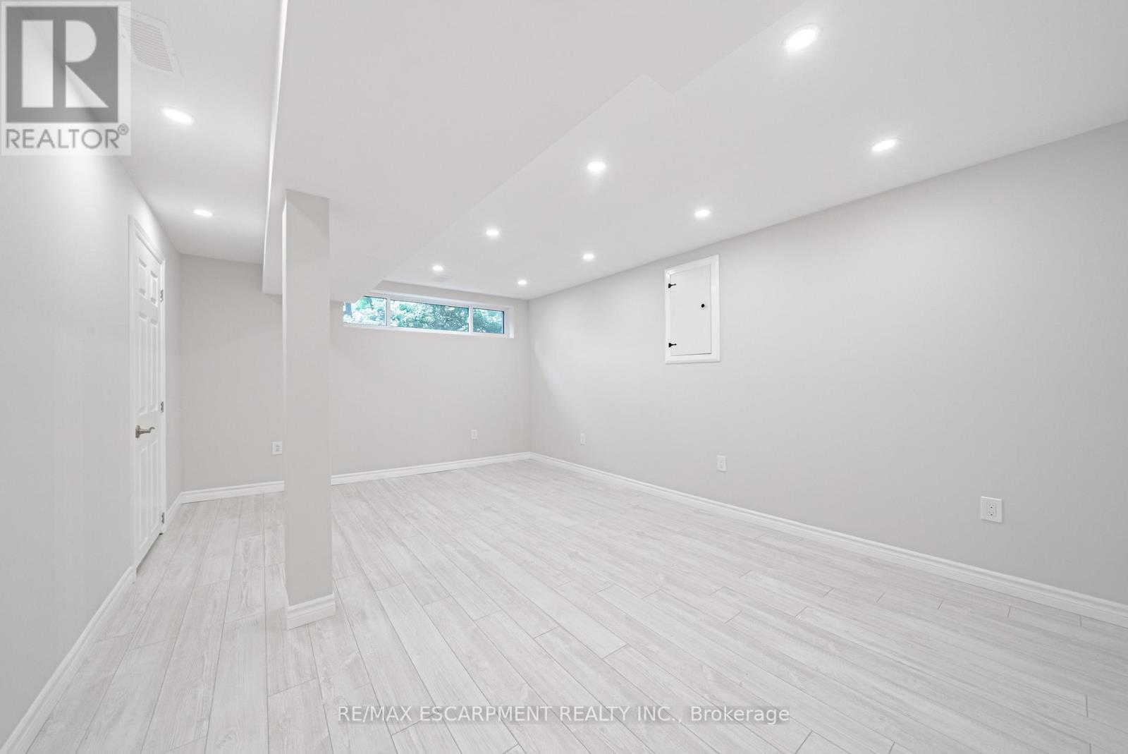 12 Quinlan Court, Hamilton, Ontario  L8W 1K1 - Photo 30 - X12548592