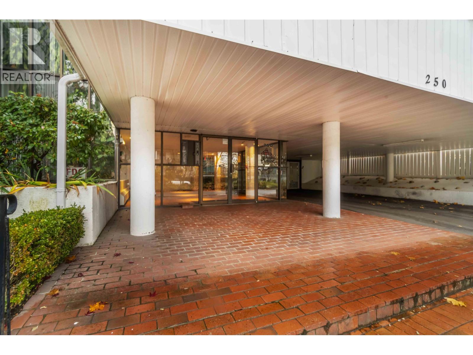 202 250 W 1st Street, North Vancouver, British Columbia  V7M 1B4 - Photo 26 - R3066993