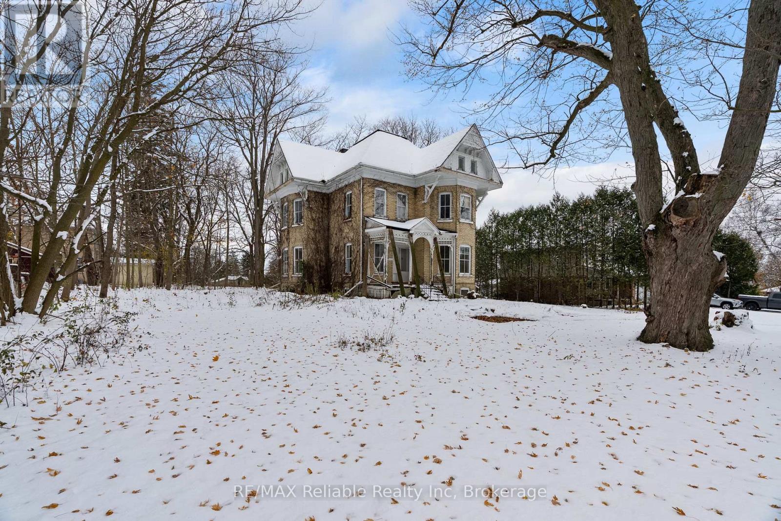 101 Centre Street, Huron East, Ontario  N0K 1W0 - Photo 36 - X12548654