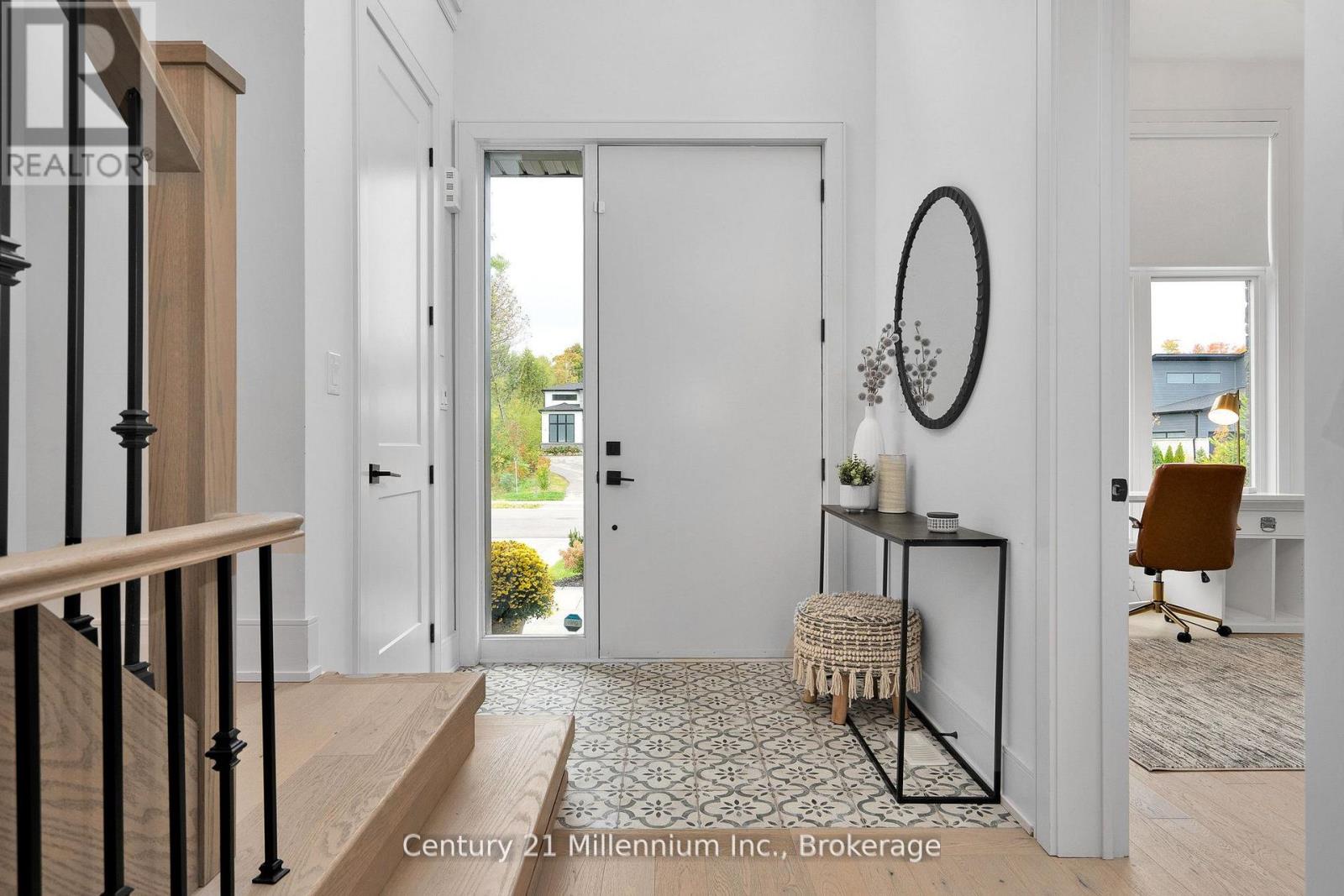 117 Tekiah Road, Blue Mountains, Ontario  N0H 1J0 - Photo 5 - X12548662