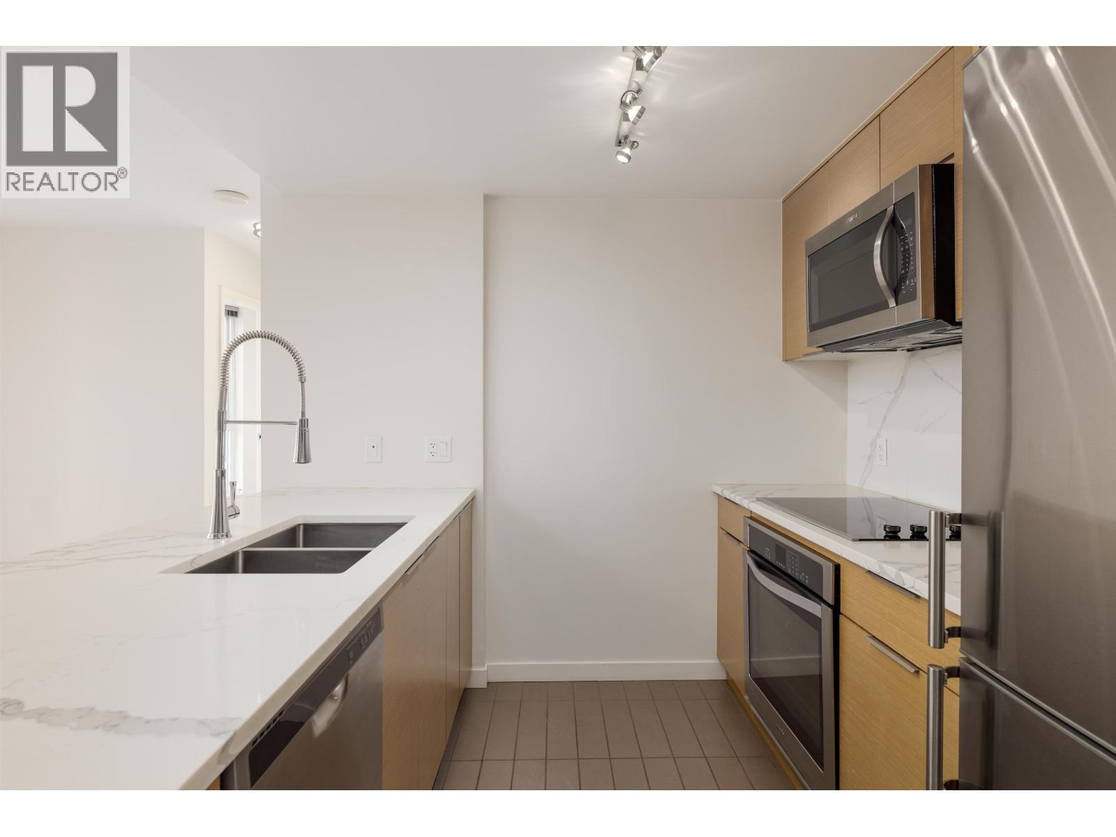 1710 788 Hamilton Street, Vancouver, British Columbia V6B 0E9 - Photo 13 - R3066810