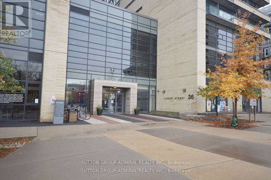 901 - 36 LISGAR STREET, Toronto, Ontario