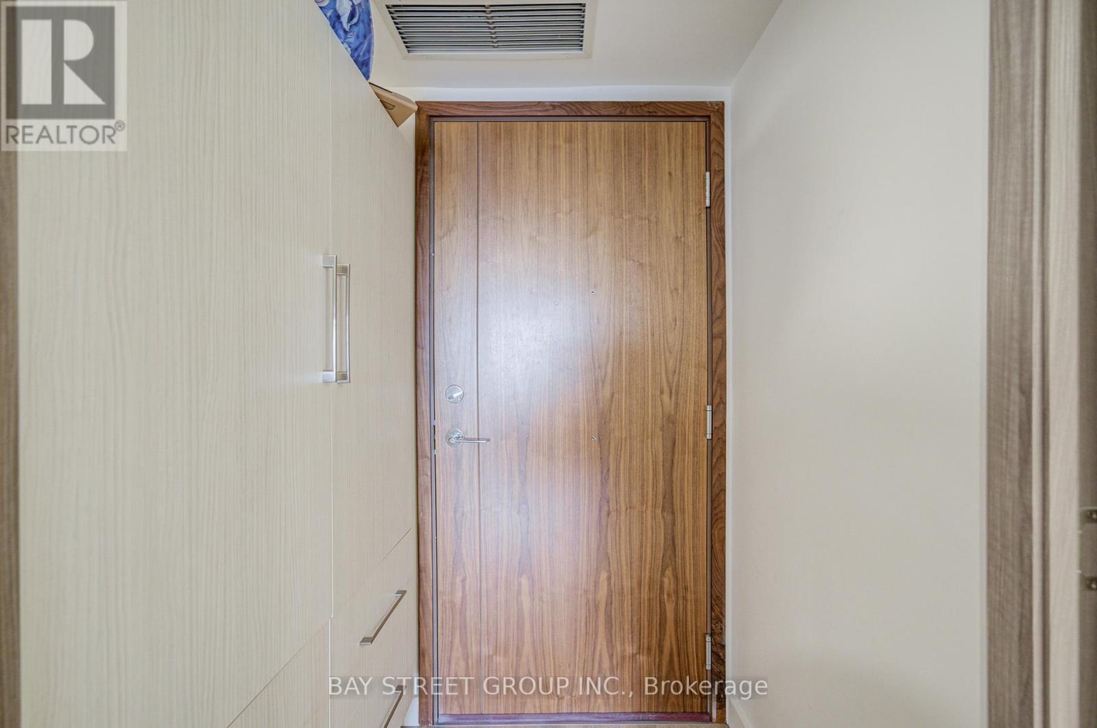 2110 - 38 Widmer Street, Toronto, Ontario  M5V 0P7 - Photo 15 - C12548650