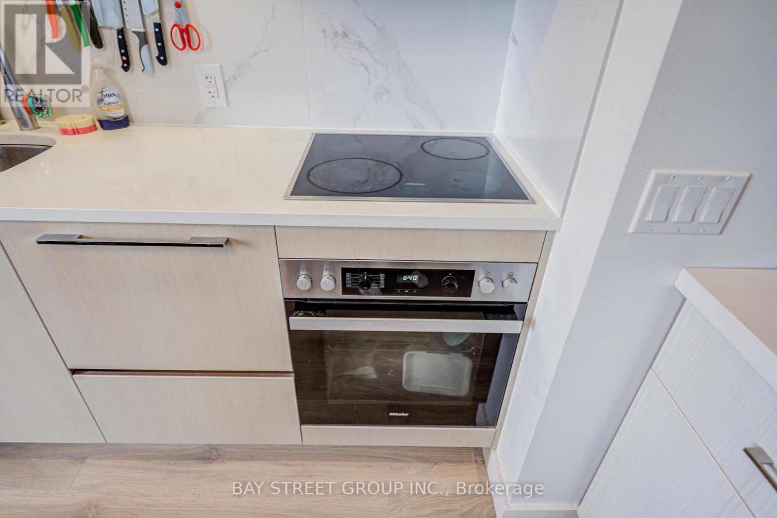 2110 - 38 Widmer Street, Toronto, Ontario  M5V 0P7 - Photo 26 - C12548650