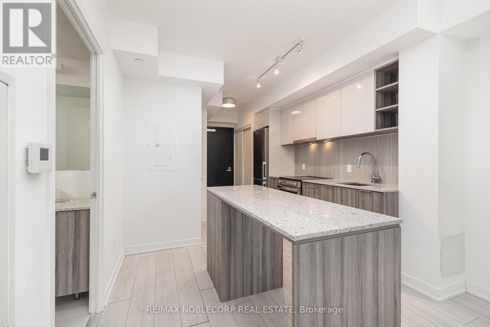 521 - 31 Tippett Road, Toronto, Ontario  M3H 0C8 - Photo 8 - C12548664