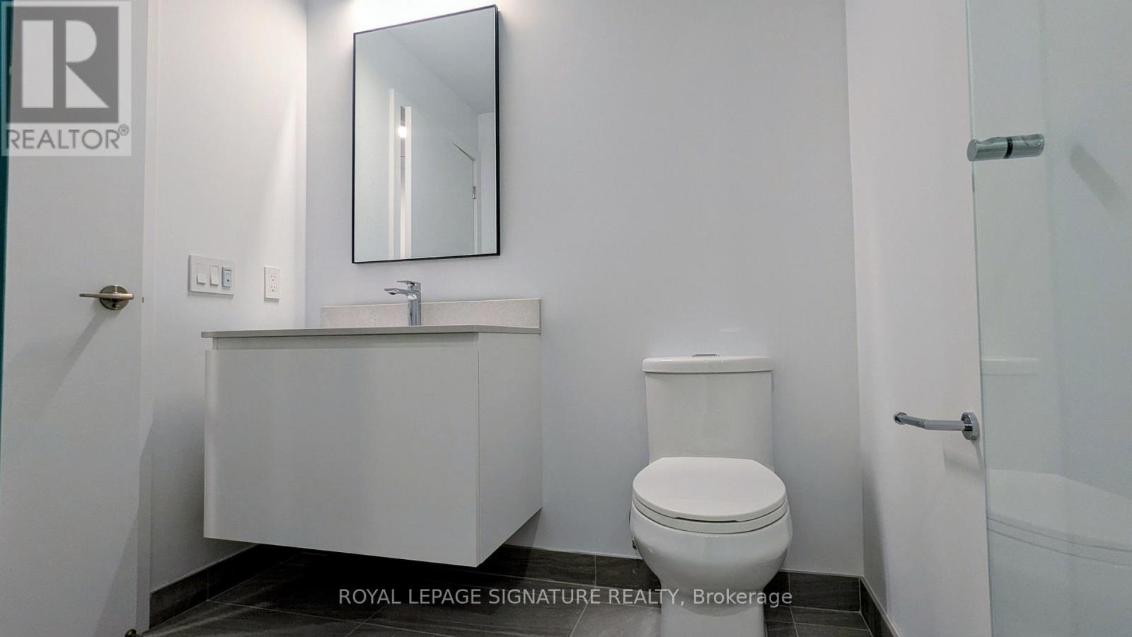 205 - 1720 Bayview Avenue W, Toronto, Ontario  M4G 3C4 - Photo 6 - C12548710