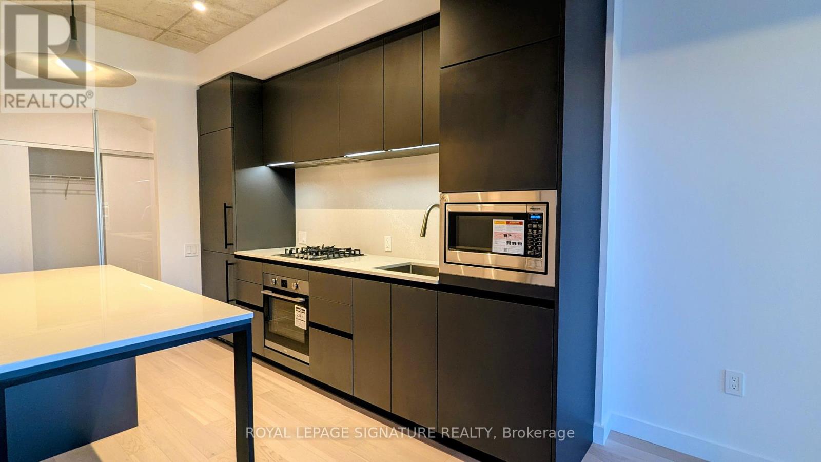 205 - 1720 Bayview Avenue W, Toronto, Ontario  M4G 3C4 - Photo 9 - C12548710