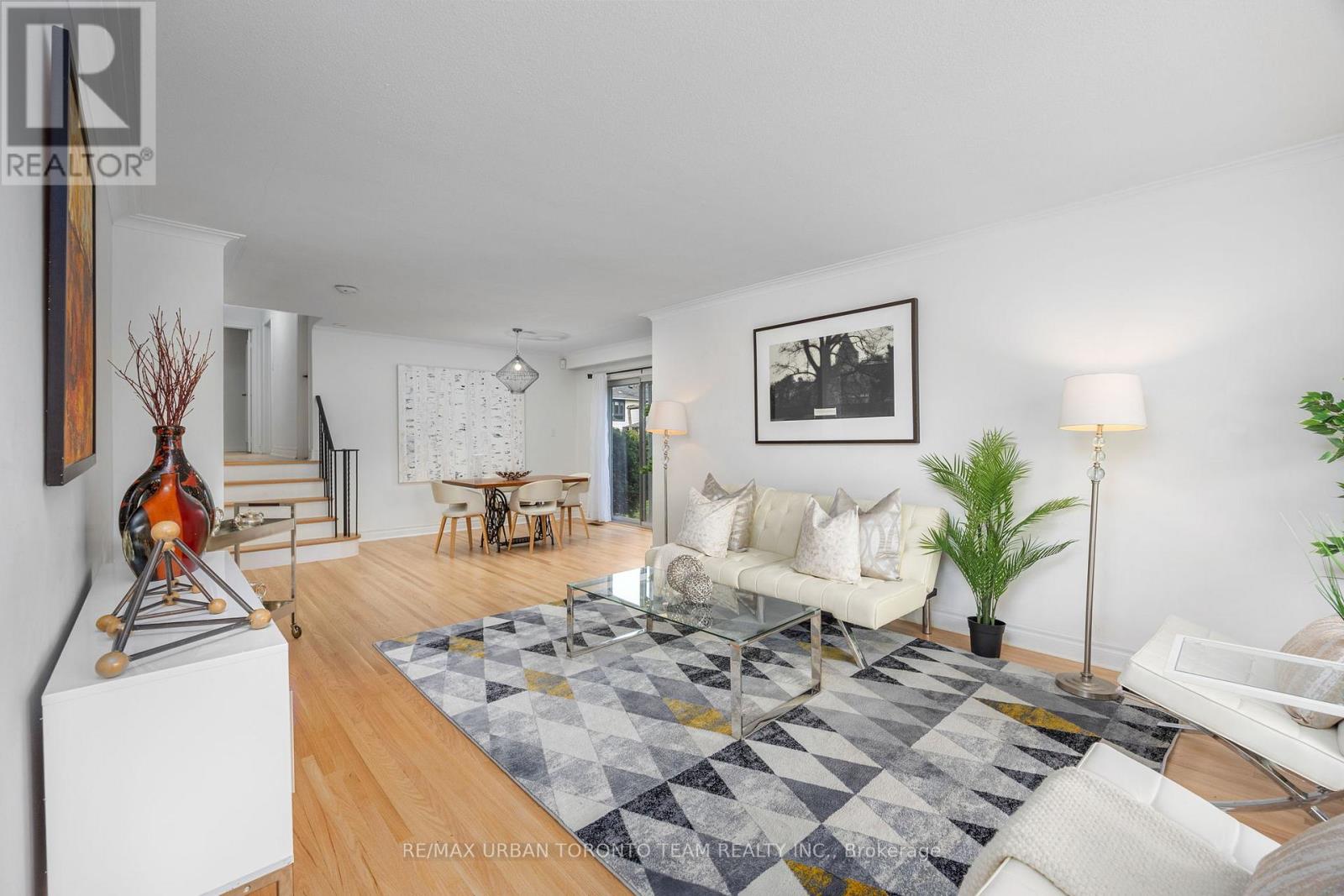 12 Wardencourt Drive, Toronto, Ontario  M1T 2H3 - Photo 4 - E12547106