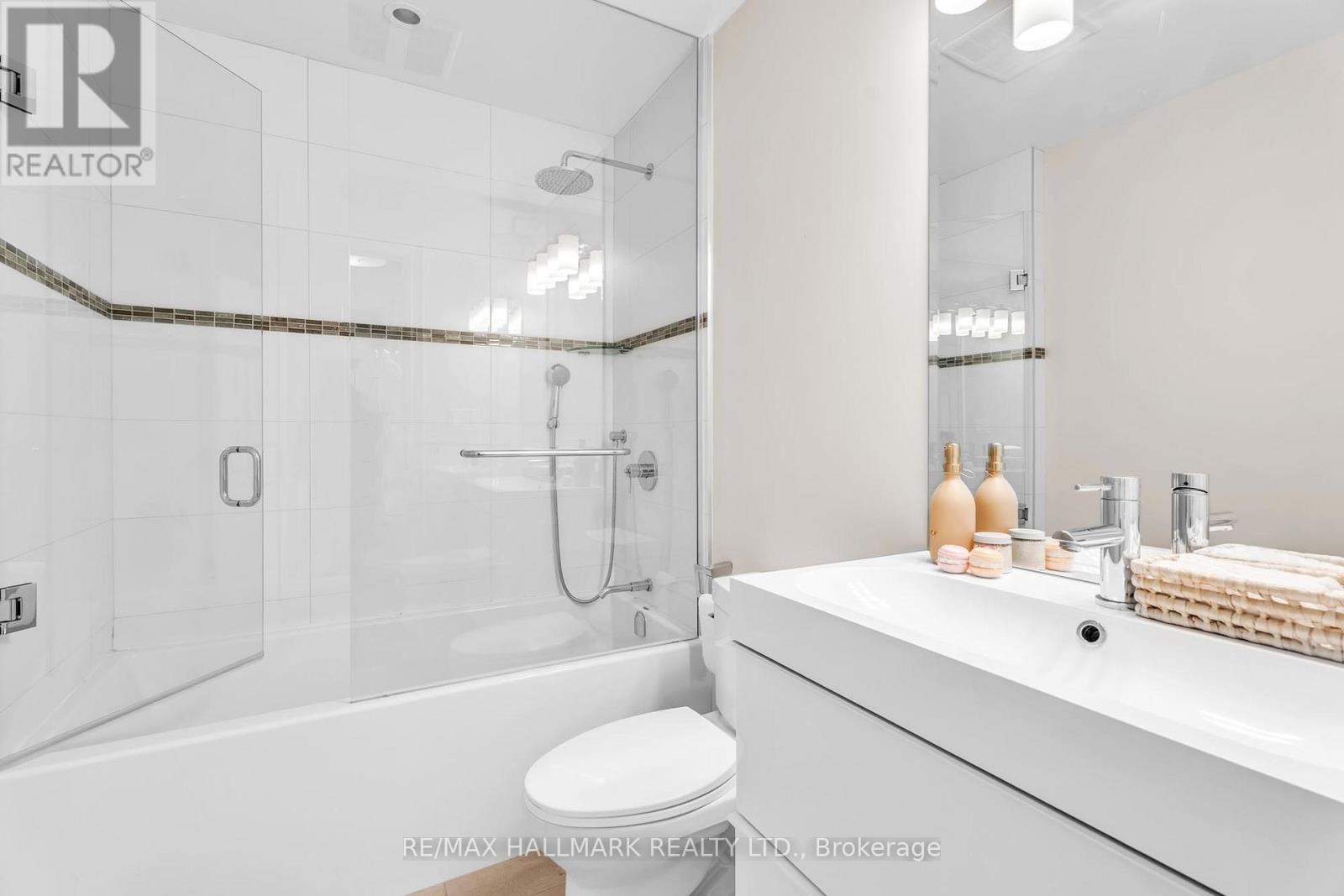 51 Verdi Road, Richmond Hill, Ontario  L4E 4P7 - Photo 28 - N12547200