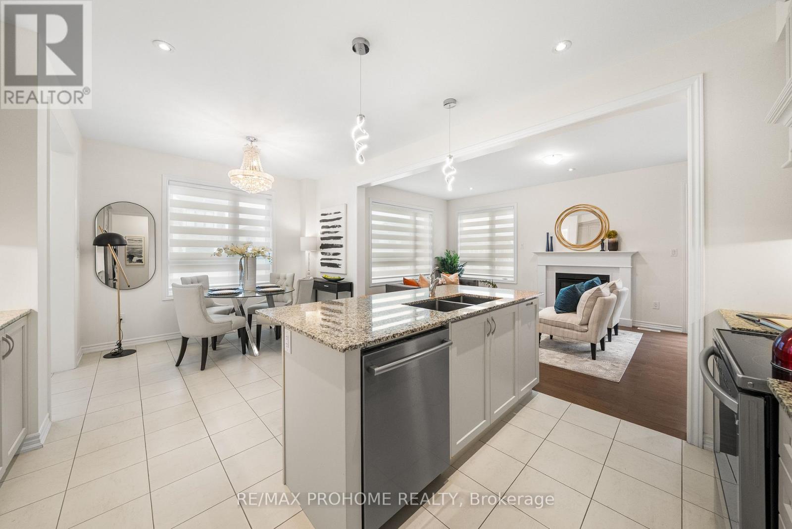 1 Frederick Roman Avenue, Markham, Ontario L6C 3R7 - Photo 13 - N12548634