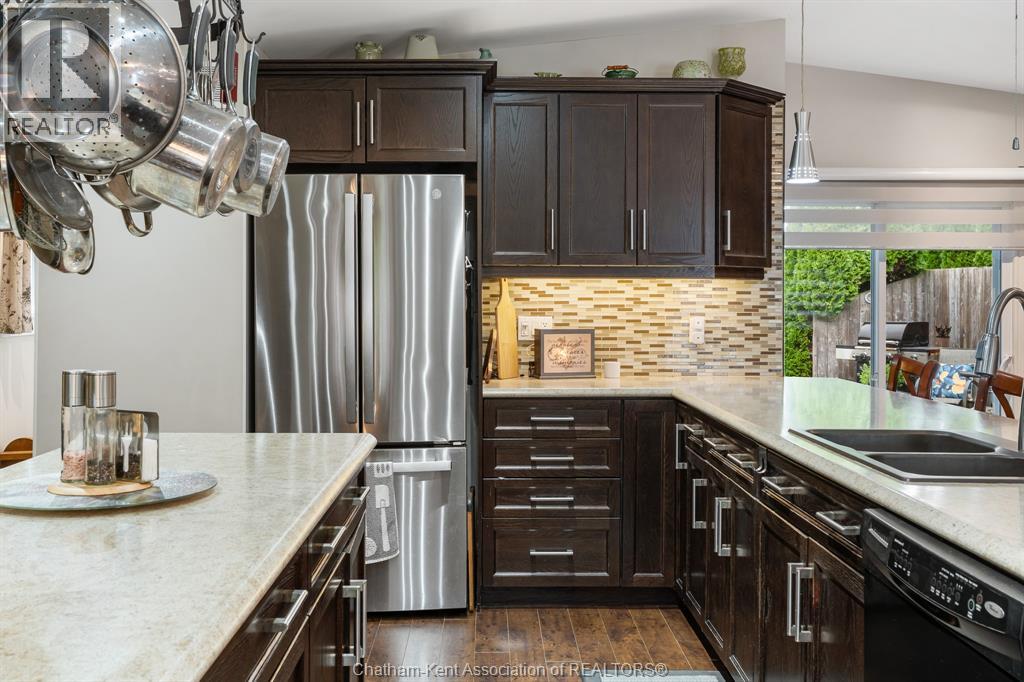 39 Regency Drive, Chatham, Ontario N7L 4E7 - Photo 6 - 25026265