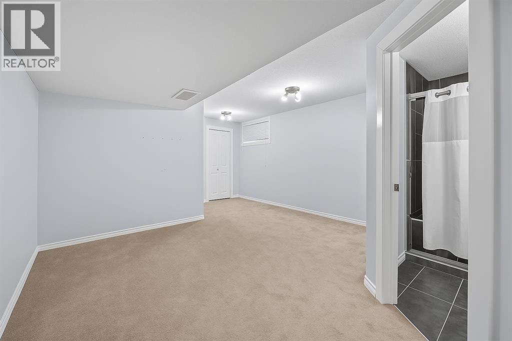 824 Luxstone Square Sw, Airdrie, Alberta  T4B 3L3 - Photo 25 - A2265001