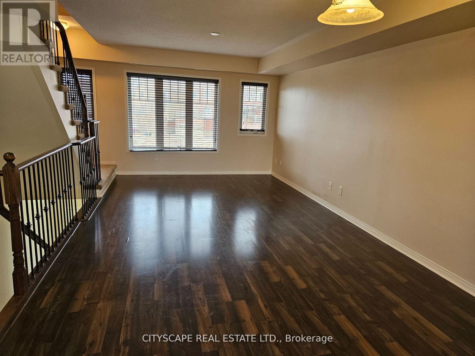 8 - 5605 Oscar Peterson Boulevard, Mississauga, Ontario  L5M 0T2 - Photo 5 - W12548670