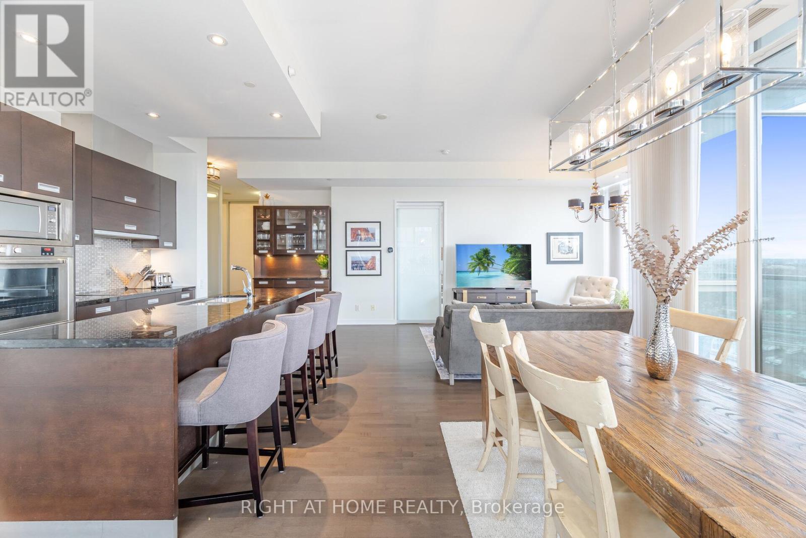 3005 - 88 Park Lawn Road, Toronto, Ontario  M8Y 0B5 - Photo 9 - W12548682