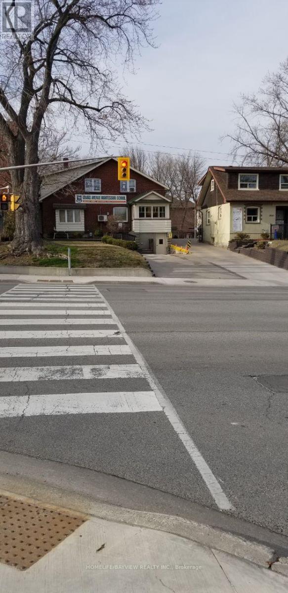 600 The Queensway Toronto W7 Way, Toronto, Ontario  M8Y 1K1 - Photo 2 - W12548692