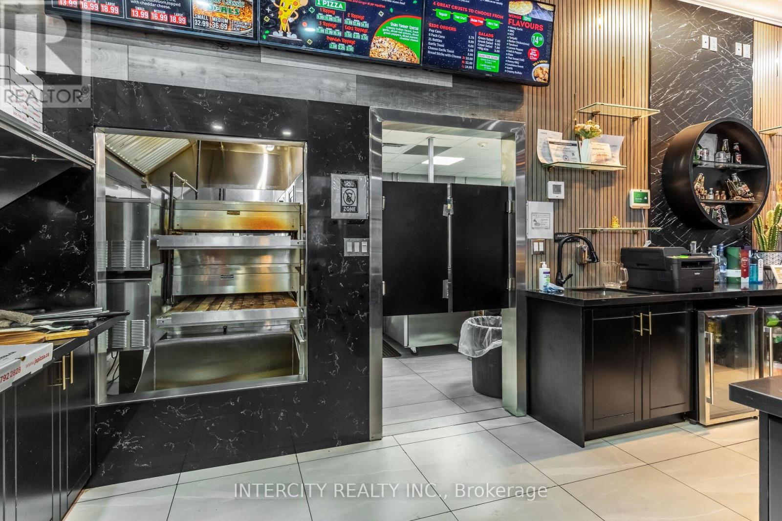 C-101 - 9280 Goreway Drive, Brampton, Ontario  L6P 4N1 - Photo 31 - W12548698